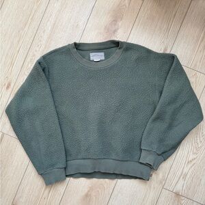 everlane renew green fleece pullover sweatshirt